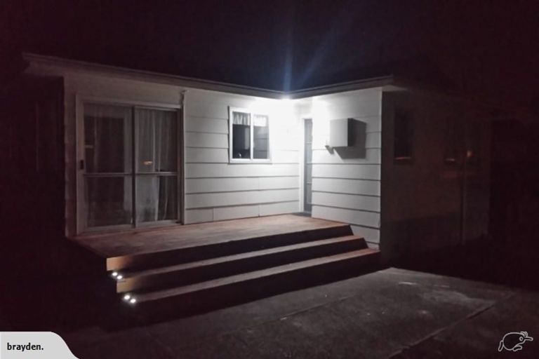 Photo of property in 3 Bryce Place, Kelvin Grove, Palmerston North, 4414