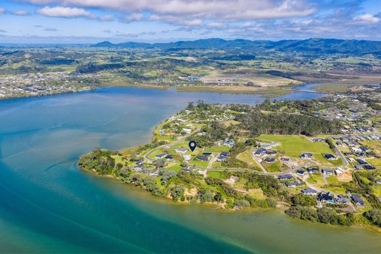 Photo of property in 135 Estuary Drive, Mangawhai Heads, Mangawhai, 0505