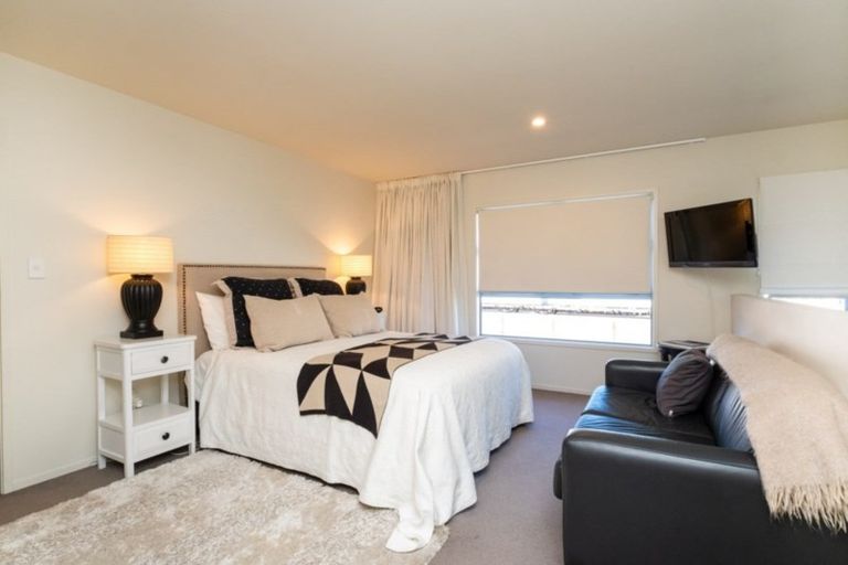 Photo of property in 12 Winston Lane, Ahuriri, Napier, 4110