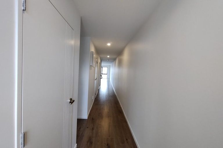 Photo of property in 1 Tributary Parade, Karaka, Papakura, 2113