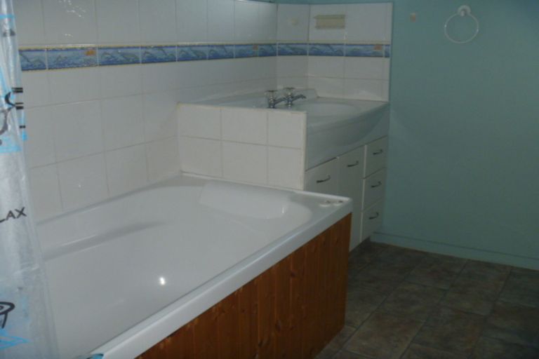 Photo of property in 10 Orchard Street, Clyde, 9330