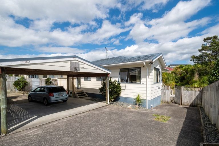 Photo of property in 71a Brunner Road, Glen Eden, Auckland, 0602