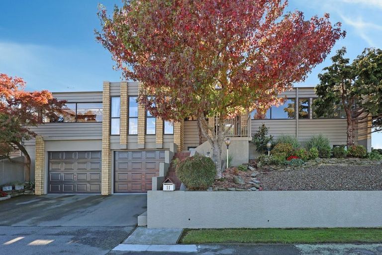 Photo of property in 11 Leven Street, South Hill, Oamaru, 9400
