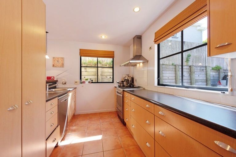 Photo of property in 124b The Ridgeway, Mornington, Wellington, 6021