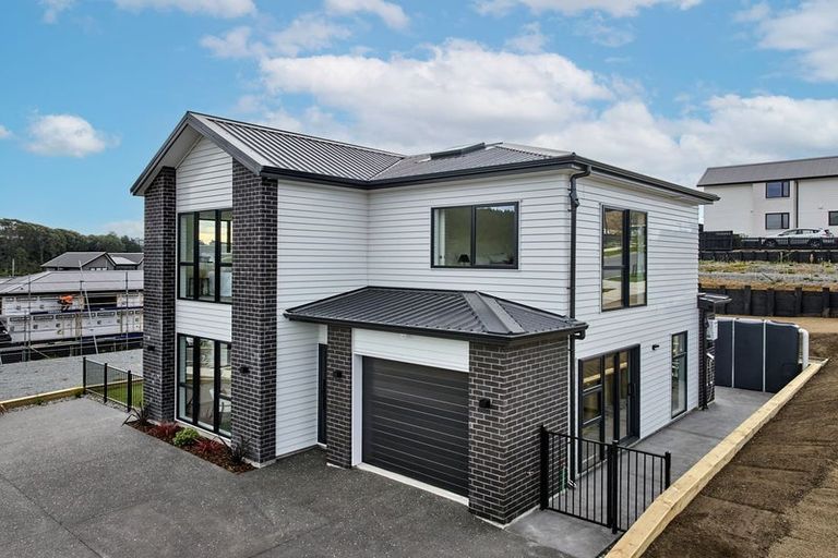 Photo of property in 69 Holystone Road, Whitby, Porirua, 5024