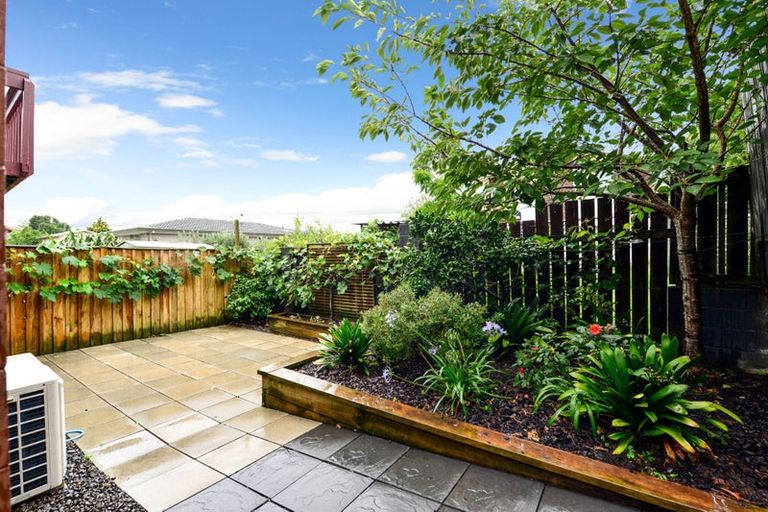 Photo of property in 16 Glendale Drive, Dinsdale, Hamilton, 3204