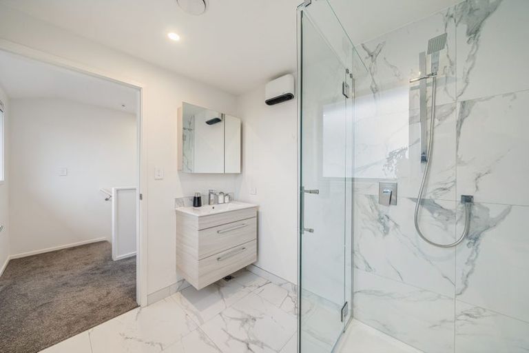 Photo of property in 4/123 Cambridge Terrace, Fairfield, Lower Hutt, 5011