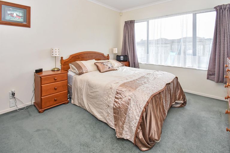 Photo of property in 5 Adair Place, Weymouth, Auckland, 2103