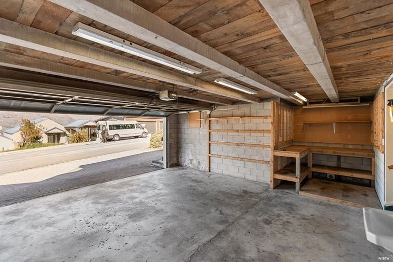 Photo of property in 15 Dart Place, Fernhill, Queenstown, 9300