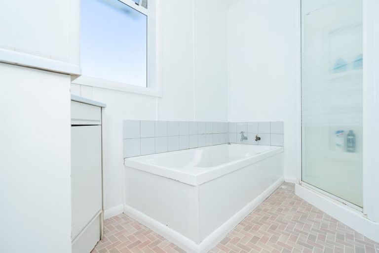 Photo of property in 69 Insoll Avenue, Enderley, Hamilton, 3214