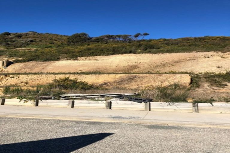 Photo of property in 52 Ruthven Road, Wainuiomata, Lower Hutt, 5014