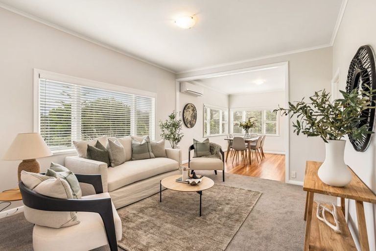 Photo of property in 56 Beach Haven Road, Beach Haven, Auckland, 0626