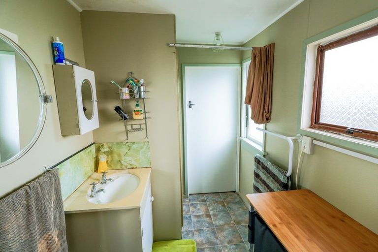 Photo of property in 86 Seabury Avenue, Foxton Beach, Foxton, 4815