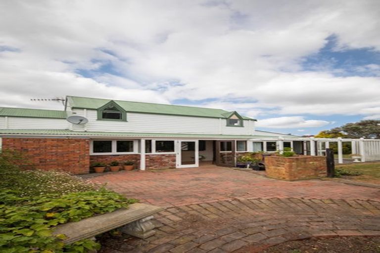 Photo of property in 5 Mcdonald Place, Marton, 4710