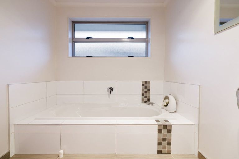 Photo of property in 56 Moonlight Drive, Rototuna North, Hamilton, 3210