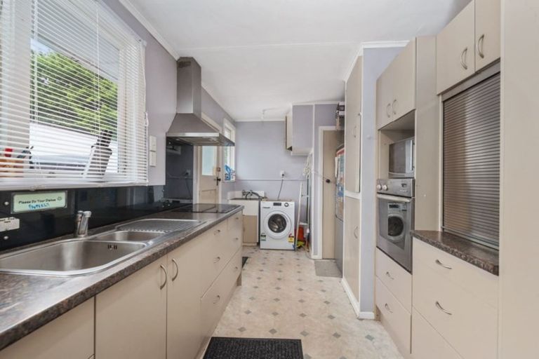 Photo of property in 6 Paehoro Grove, Turangi, 3334