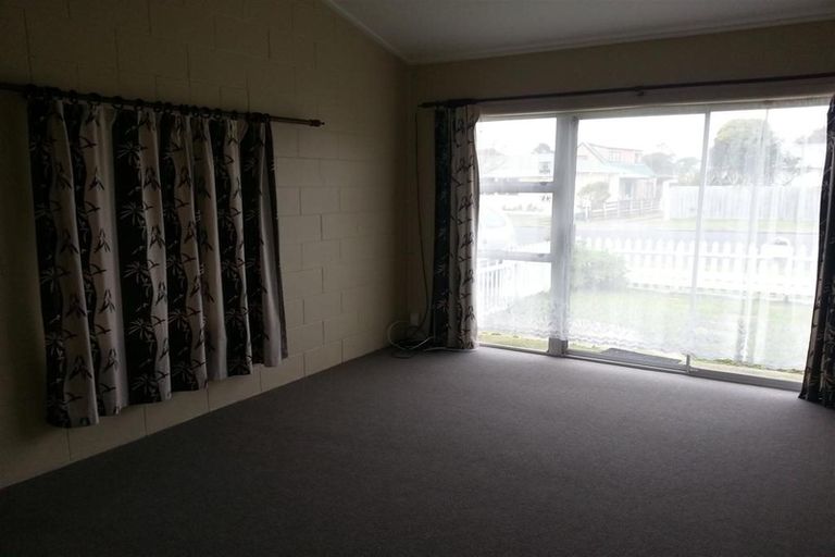 Photo of property in 1/4 Taupo Avenue, Mount Maunganui, 3116