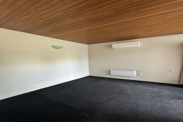 Photo of property in 1/136 Holly Road, St Albans, Christchurch, 8014