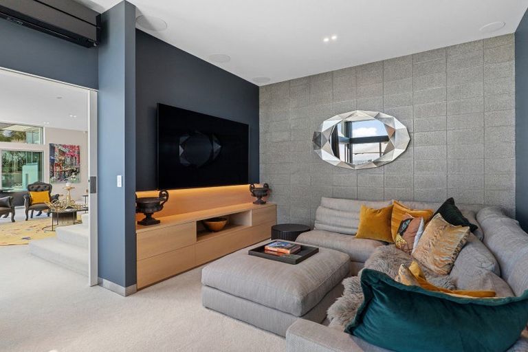 Photo of property in 6 Gazelle Lane, Redcliffs, Christchurch, 8081