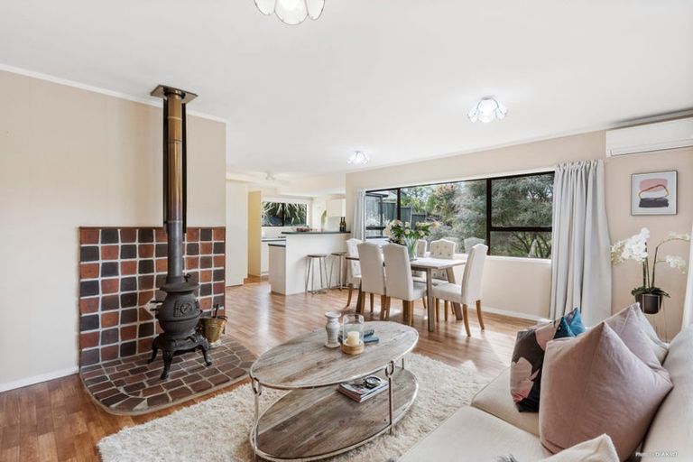 Photo of property in 10a Stillwater Crescent, Stillwater, Silverdale, 0993