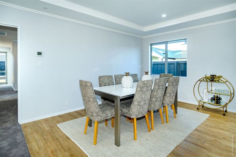 Photo of property in 5 Migratory Lane, Rolleston, 7615