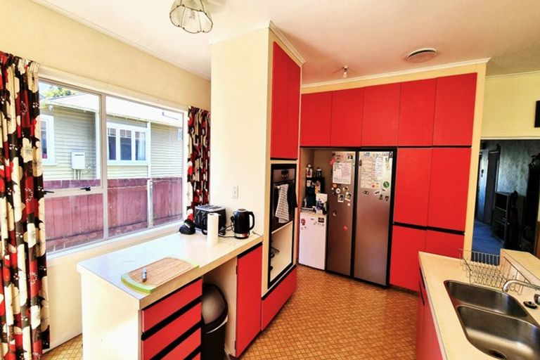 Photo of property in 57 Pharazyn Street, Melling, Lower Hutt, 5010