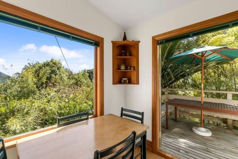 Photo of property in 18 Korimako Road, Days Bay, Lower Hutt, 5013