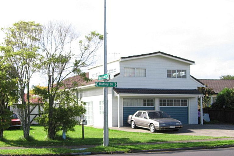 Photo of property in 22 Butley Drive, Farm Cove, Auckland, 2012