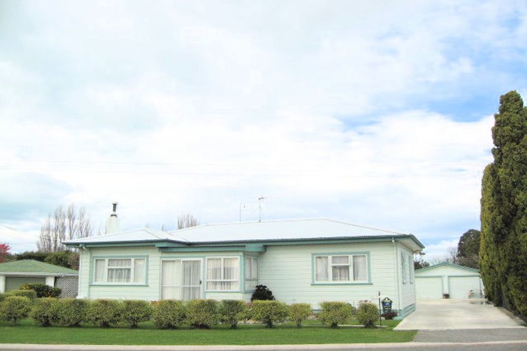 Photo of property in 82 Ferry Road, Clive, 4102