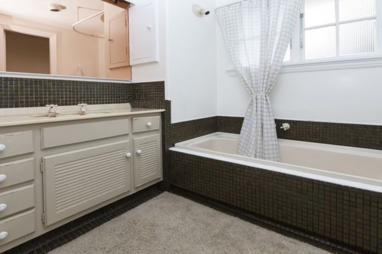 Photo of property in 233 Clyde Road, Burnside, Christchurch, 8053