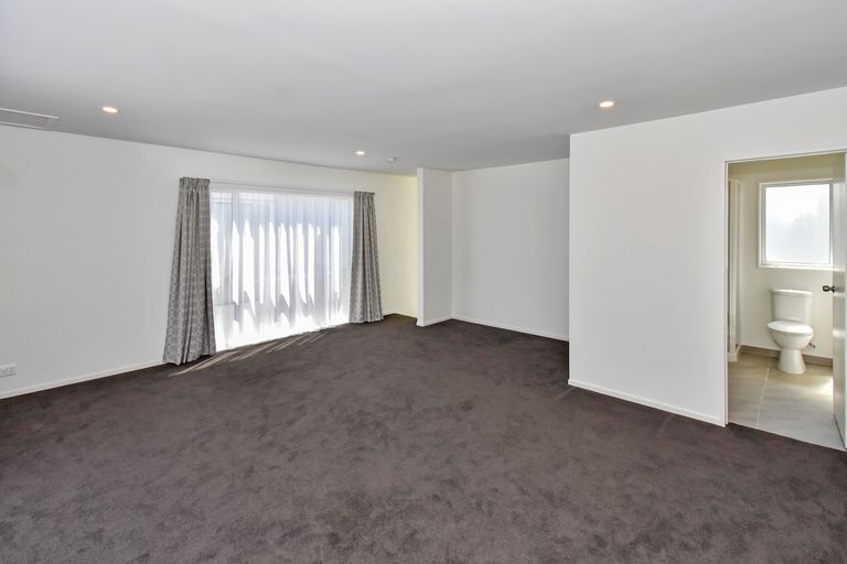 Photo of property in 6 Treestump Road, Takanini, 2112