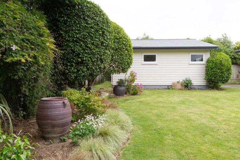Photo of property in 3 Chamberlain Street, Dannevirke, 4930