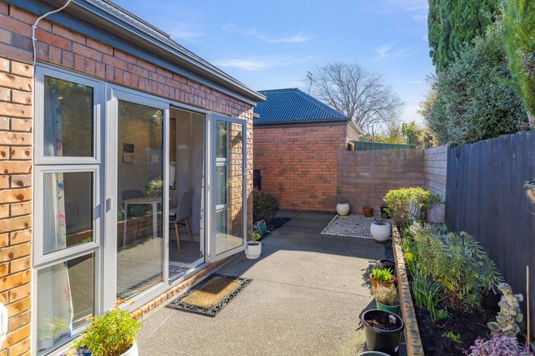 Photo of property in 121c Jeffreys Road, Strowan, Christchurch, 8052