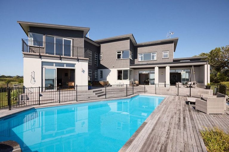 Photo of property in 300 Ongare Point Road, Tahawai, Katikati, 3170