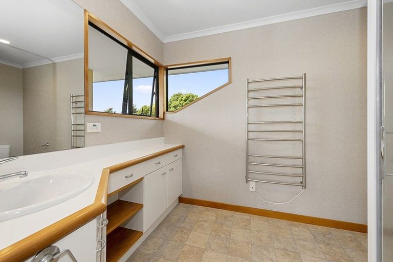 Photo of property in 43 Greenfield Drive, Western Heights, Hamilton, 3200