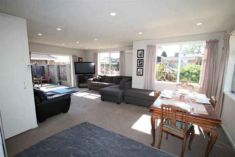 Photo of property in 14 Cedar Crescent, Mosgiel, 9024