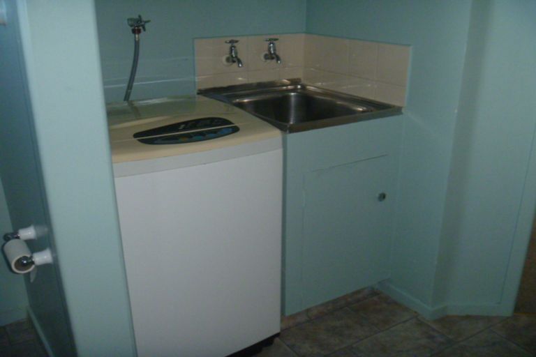 Photo of property in 10 Orchard Street, Clyde, 9330