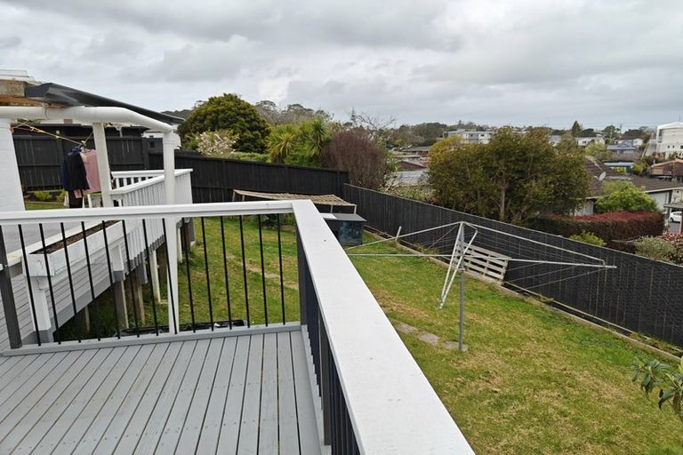 Photo of property in 52 Grenada Avenue, Forrest Hill, Auckland, 0620