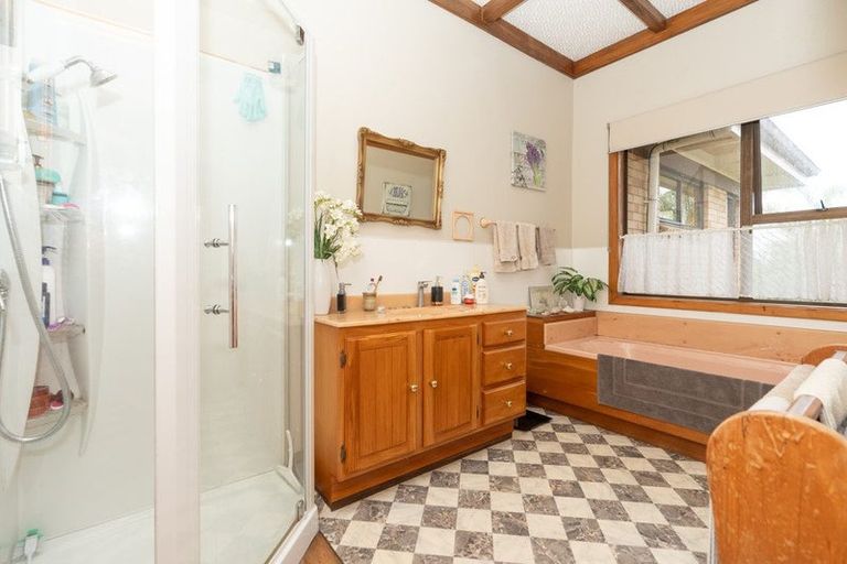 Photo of property in 802 Tuhikaramea Road, Ngahinapouri, Hamilton, 3290