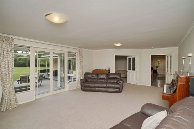 Photo of property in 547 Yaldhurst Road, Yaldhurst, Christchurch, 7676