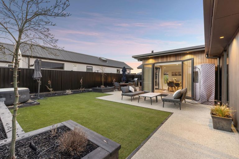 Photo of property in 46 Avalon Station Drive, Wanaka, 9305