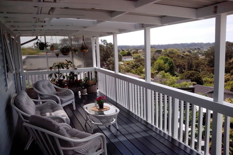 Photo of property in 121 Rangatira Road, Beach Haven, Auckland, 0626