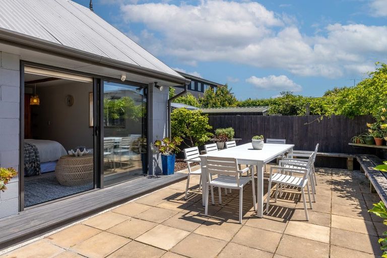 Photo of property in 21 Celia Street, Redcliffs, Christchurch, 8081