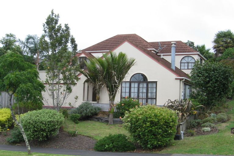 Photo of property in 2 Soling Place, West Harbour, Auckland, 0618