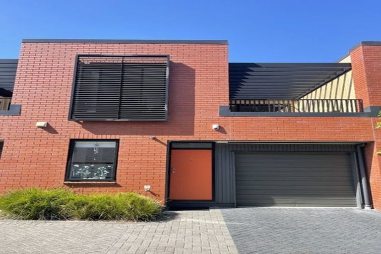 Photo of property in 4 Kerewhenua Crescent, Hobsonville, Auckland, 0616