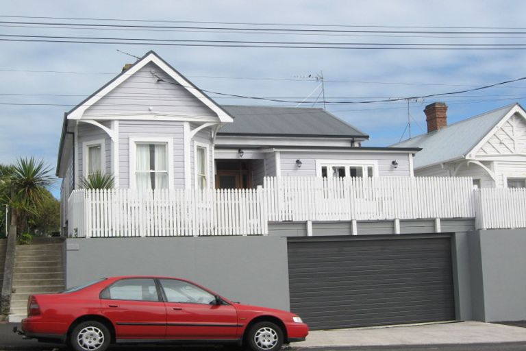 Photo of property in 60 Gover Street, New Plymouth, 4310