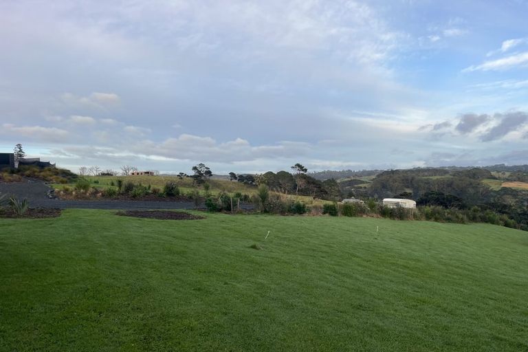 Photo of property in 96 Amreins Road, Waitakere, 0782