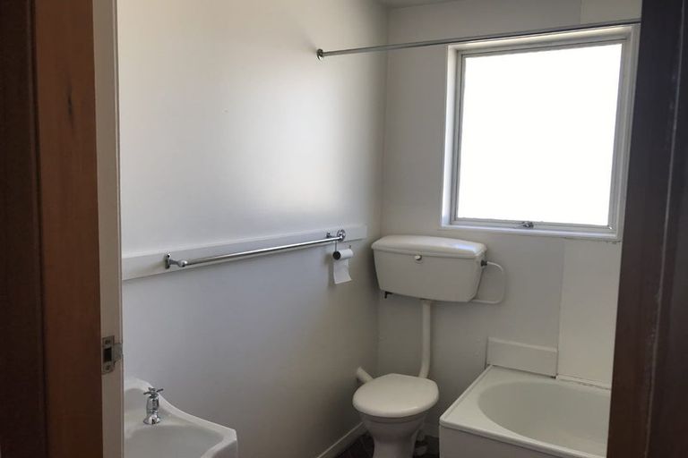 Photo of property in 4/72 Springs Road, Hornby, Christchurch, 8042