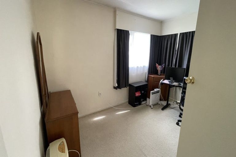 Photo of property in 10 Mildmay Road, Henderson, Auckland, 0610