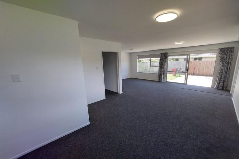 Photo of property in 5b Purakanui Place, Northwood, Christchurch, 8051